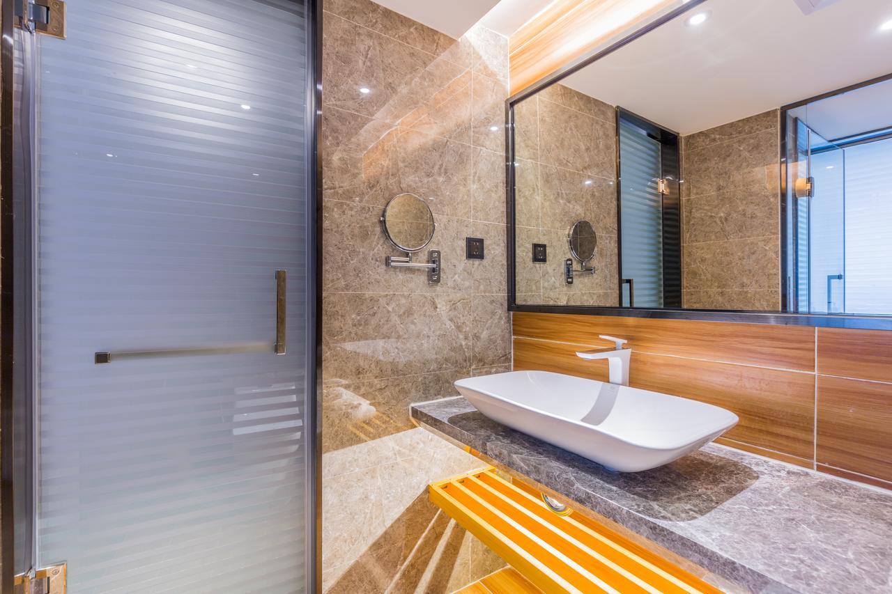 Lifu Hotel Wankel Jiang Tai Road Metro Station Branch Guangzhou Exterior photo